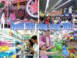 Memperkuat penyaluran barang Vietnam ke pasar tradisional, daerah pedalaman dan pelosok - ảnh 1