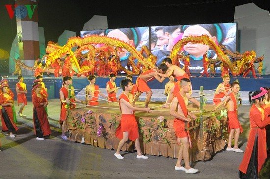 Festival Carnaval Ha Long - 2012 dengan tema 