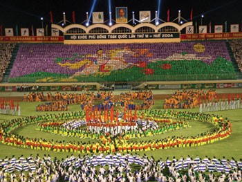 Pembukaan Festival Olahraga Nasional Phu Dong ke-VIII 2012 - ảnh 1