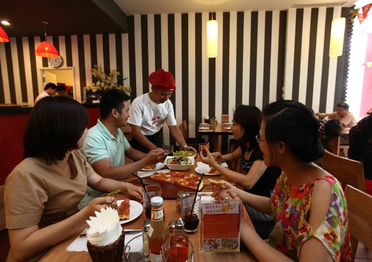 Kuliner internasional dengan warga Hanoi - ảnh 4