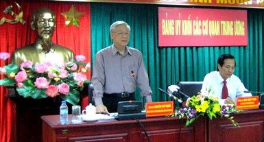 Sekjen Nguyen Phu Trong melakukan temu kerja dengan Komisi Partai Vietnam semua kantor di pusat - ảnh 1