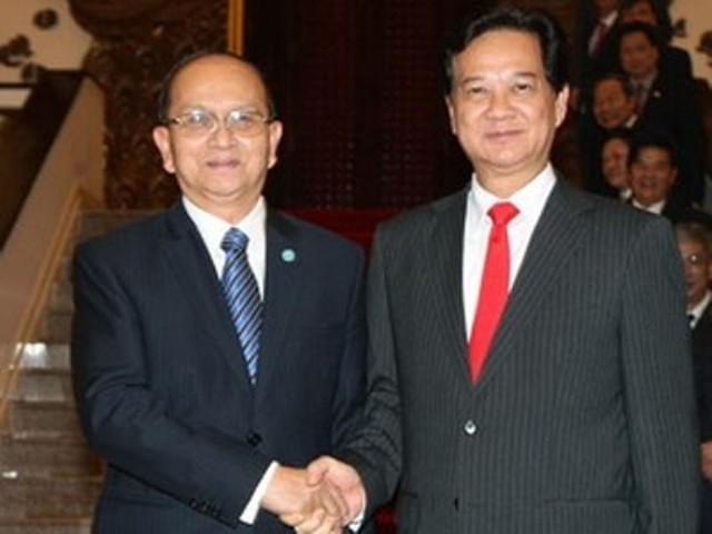 PM Nguyen Tan Dung menghadiri acara pembukaan CAEXPO dan KTT CABIS - ảnh 3