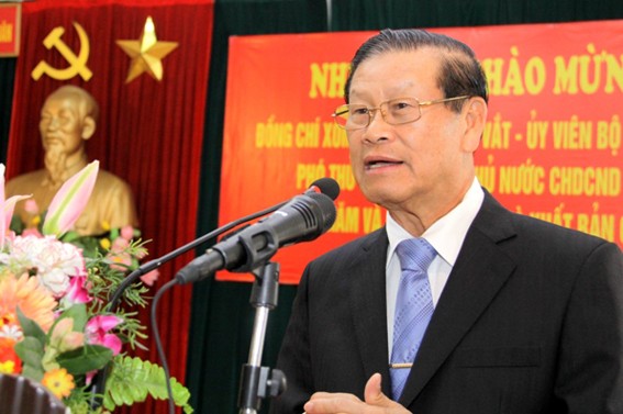 Deputi PM Laos Somsavath Lengsavath berkunjung di Vietnam  - ảnh 1