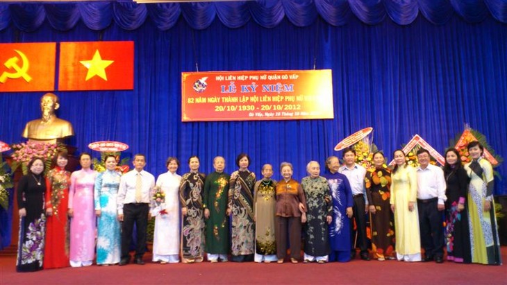 Aktivitas memperingati Hari Wanita Vietnam 20 Oktober - ảnh 1