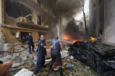Opini umum mengutuk serangan bom yang mengerikan di Libanon - ảnh 1
