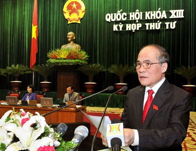 MN Vietnam membahas  rancangan amandemen  UU tentang Pengacara - ảnh 1