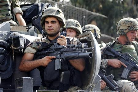 Tentara Libanon menyatakan tekad memulihkan keamanan dan ketertiban di seluruh negeri - ảnh 1