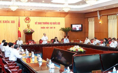 MN Vietnam membahas dua rancangan amandemen Undang-Undang - ảnh 1