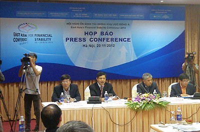 Konferensi tentang Kestabilan Ekonomi dan Keuangan Kawasan Asia Timur - ảnh 1