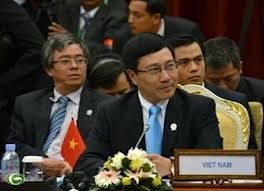 Vietnam memberikan sumbangan untuk memperkuat peranan ASEAN - ảnh 3