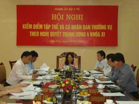 Oto-kritik dan kritik, aktivitas politik yang berhasil guna dari Partai Komunis Vietnam - ảnh 5