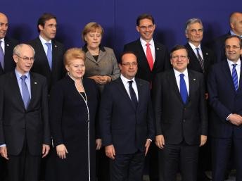 Pertemuan  Puncak Uni Eropa berakhir - ảnh 1