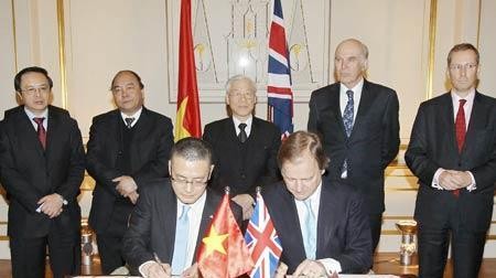 Vietnam dan Kerajaan Britania Raya mengeluarkan Pernyataan Bersama - ảnh 2