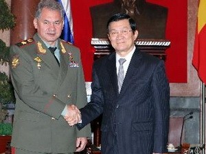 Berusaha membawa hubungan pertahanan Vietnam – Rusia semakin berkembang - ảnh 1