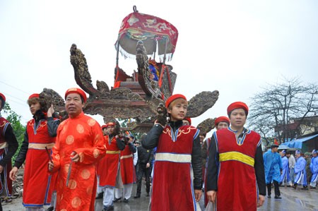 Datang di daerah lagu rakyat Quan Ho dan merayakan Pesta Lim pada awal musim Semi - ảnh 2