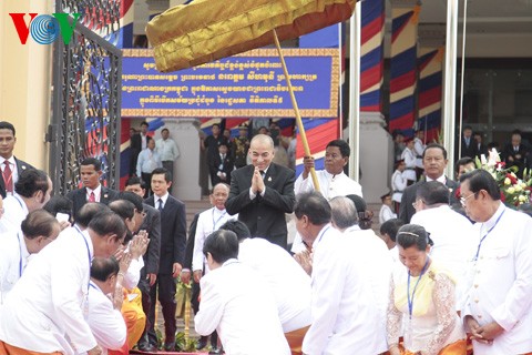 Parlemen Kamboja angkatan ke-5 mengadakan sidang tanpa partisipasi dari pihak oposisi - ảnh 1