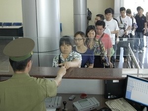 Vietnam dan Myanmar membebaskan visa bagi pemegang paspor umum - ảnh 1