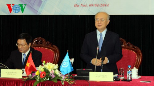 Dirjen IAEA mengadakan jumpa pers sehubungan dengan kunjungan kerjanya di Vietnam - ảnh 1