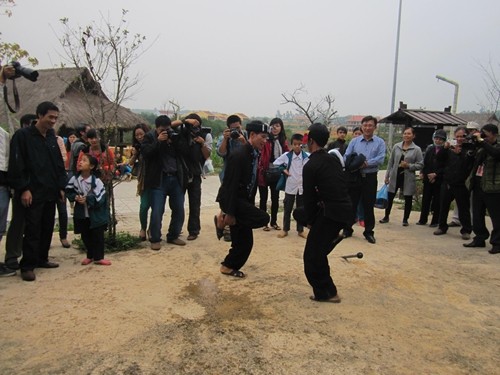 Rakyat etnis minoritas Lu dengan pesta Cam Muong yang khas - ảnh 3