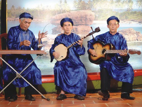 Daya hidup kesenian musik dan lagu “Don Ca Tai Tu” di pulau yang jauh - ảnh 2