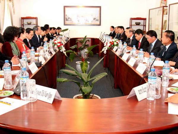 Memperkuat kerjasama antara Kantor Kepresidenan Vietnam dan Laos - ảnh 1