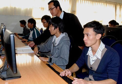 Republik Korea membantu mendidik tenaga kerja Vietnam di bidang energi nuklir - ảnh 1