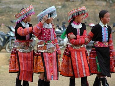 Mong, etnis minoritas istimewa dalam komunitas etnis-etnis Vietnam - ảnh 1