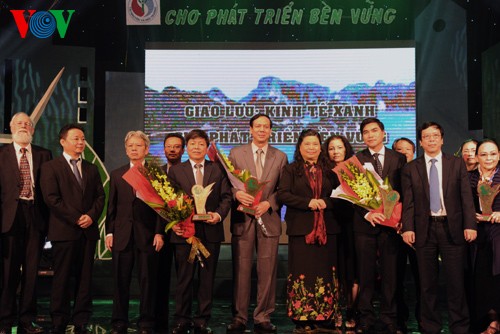 Wakil Ketua MN Tong Thi Phong mengunjungi VOV - ảnh 10