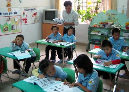 Mengunjungi sekolah khusus di kota Ho Chi Minh - ảnh 2