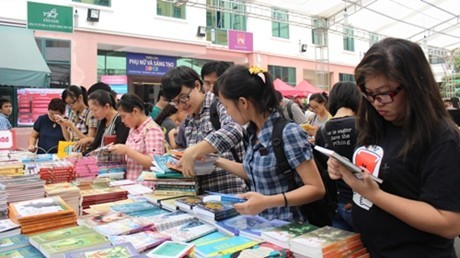 Festival Buku-2014 di kota Hanoi - ảnh 1