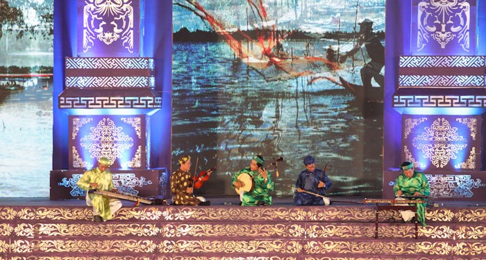 Festival Hue-2014: Pusaka budaya dengan integrasi dan perkembangan - ảnh 4