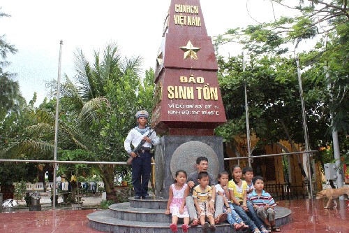 Provinsi Khanh Hoa meresmikan 2 kantor pos kebudayaan di kabupaten Truong Sa - ảnh 1