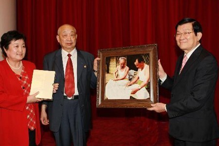 Presiden Truong Tan Sang menerima delegasi persahabatan Tiongkok - ảnh 1