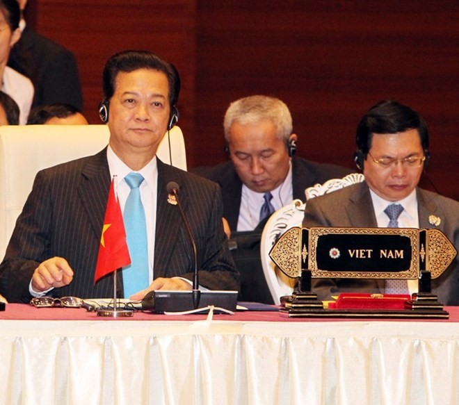 PM Nguyen Tan Dung: Vietnam dengan tegas membela kedaulatan dan kepentingan yang sah - ảnh 1