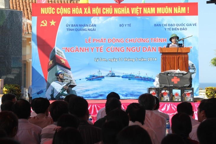 Kementerian Kesehatan Vietnam mencanangkan program “Cabang kesehatan bersama dengan kaum nelayan merapati laut” - ảnh 1