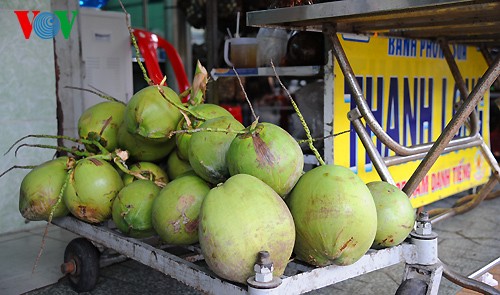Pembuatan permen kelapa di provinsi Ben Tre - ảnh 1