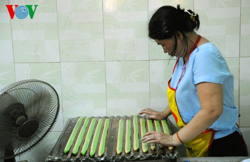 Pembuatan permen kelapa di provinsi Ben Tre - ảnh 7