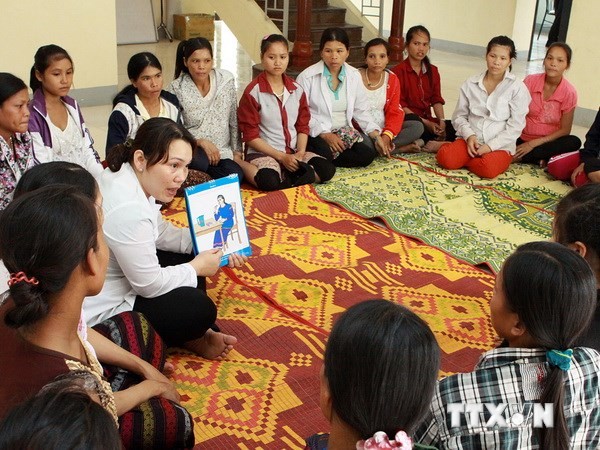 Vietnam berkomitmen mendorong dan berbagi pengalaman tentang kesetaraan gender dan kemajuan wanita - ảnh 1