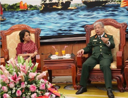 Letnan Jenderal Nguyen Chi Vinh menerima delegasi pertahanan India - ảnh 1