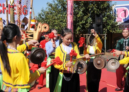 Gong dan bonang dalam kehidupan warga etnis minoritas Muong - ảnh 3