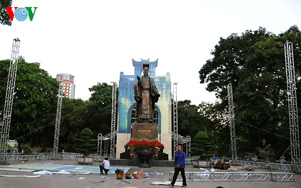 Kota Hanoi yang indah pada peringatan ultah ke-60 Pembebasan Ibukota - ảnh 6