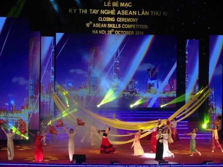 Kompetisi ke-10 Ketrampilan Kerja ASEAN di kota Hanoi berakhir secara sukses - ảnh 13