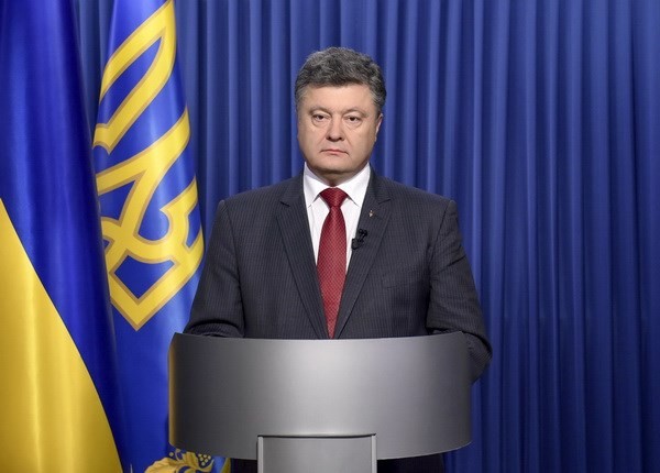 Presiden Ukraina mengimbau penyelenggaraan pemilihan baru di bagian Timur - ảnh 1