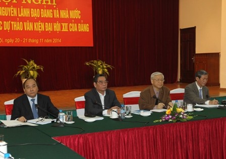 Konferensi memberikan sumbangan pendapat terhadap rancangan dokumen Kongres Nasional -12 Partai Komunis Vietnam - ảnh 1