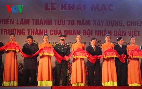 Rencana dan aktivitas-aktivitas memperingati ultah ke-70 Hari Berdirinya Tentara Rakyat Vietnam tahun 2014 - ảnh 1