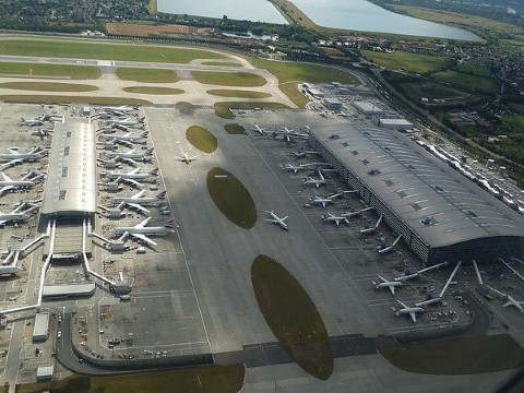 Vietnam Airlines memindahkan tempat ekploitasi di bandara Heathrow - ảnh 1