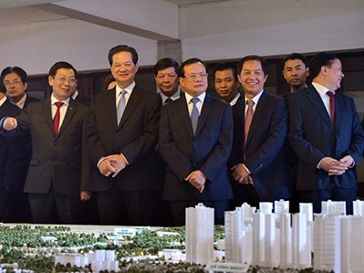 PM Nguyen Tan Dung memberikan pengarahan kepada kota Hanoi untuk mengembangkan perkotaan - ảnh 1