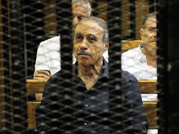 Mantan Menteri Dalam Negeri Mesir zaman Mantan presiden Hosni Mubarak mendapatkan pemutihan perkara - ảnh 1