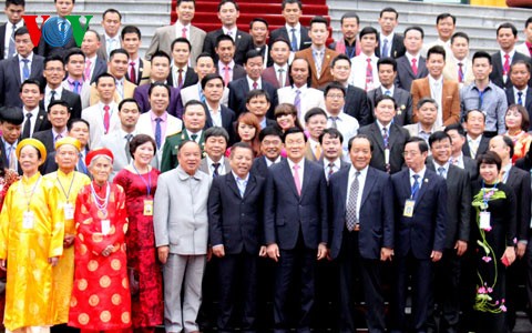 Presiden Truong Tan Sang melakukan pertemuan dengan Asosiasi Umum Pertanian dan Pengembangan Pedesaan Vietnam - ảnh 1