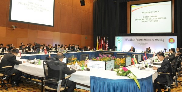 Pernyataan bersama AFMM-19: komitmen mendorong pertumbuhan ekonomi dan menstabilkan keuangan regional - ảnh 1